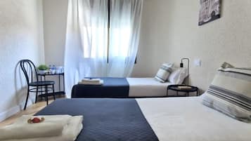 Standard Room, Shared Bathroom | Free WiFi, bed sheets