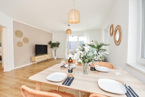 Moderne & Elegante Terrassenwohnung Wifi TV