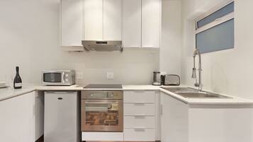 Apartment (0 Bedroom) | Interior