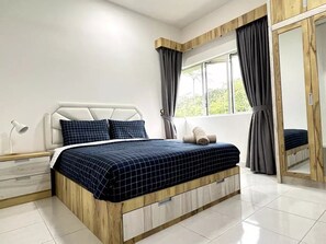 3 bedrooms, desk, iron/ironing board, free WiFi - Cozystay @ The Quintet (Tanah Rata)