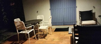 Bastide la Bohème, Dans un Jardin Fleuri, le Calme, a 10 mn a Pied des Plages