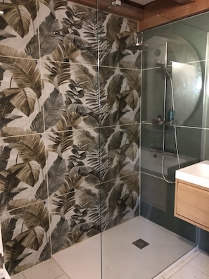Shower, hair dryer
