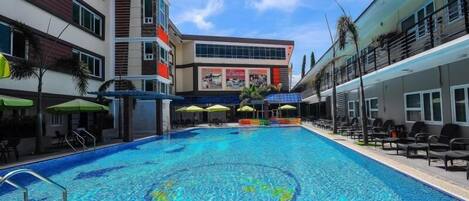 15 piscines couvertes