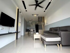 Smart TV, video games - 10mins to Lost World Sunway 7pax 3BR Prefect View (Ipoh)