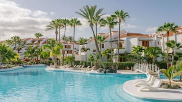 2 outdoor pools, pool umbrellas, sun loungers