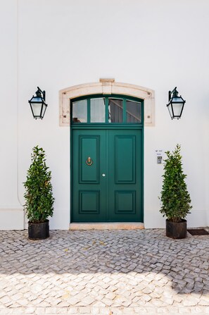 Property entrance - Villa Azzurra Cascais 3BR (Cascais)