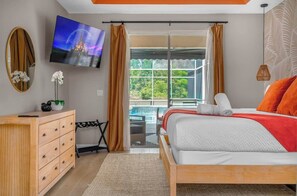 3 bedrooms, iron/ironing board, travel cot, WiFi - Pool & Spa Oasis/Golf Retreat/Near Disney/3BR Home (davenport)