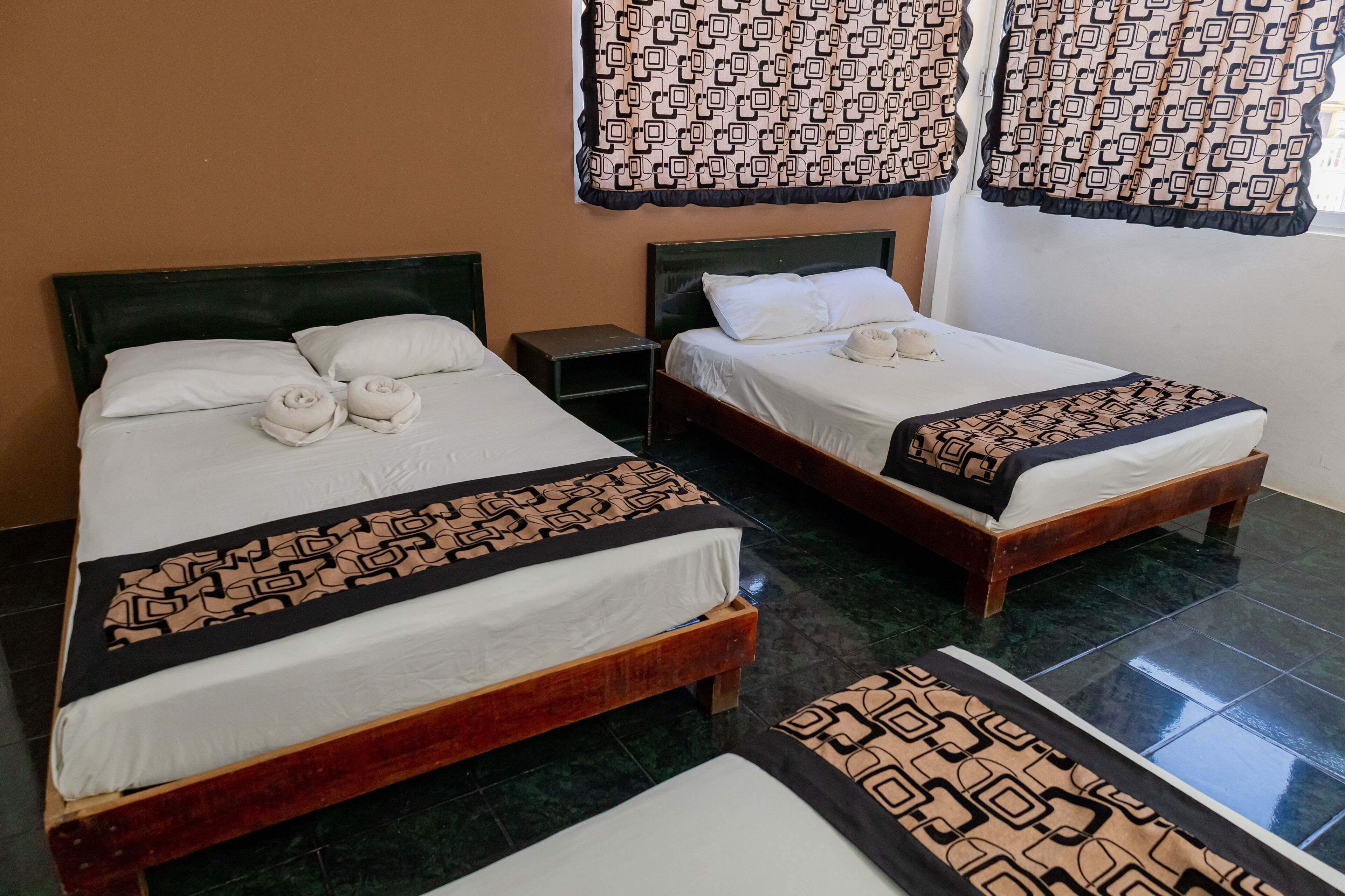 Family Room | Desk, iron/ironing board, free WiFi, bed sheets