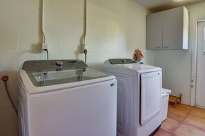 House (3 Bedrooms) | Interior - Pet-friendly Sarasota Home: 2 Mi to Bayfront Park! (Sarasota)