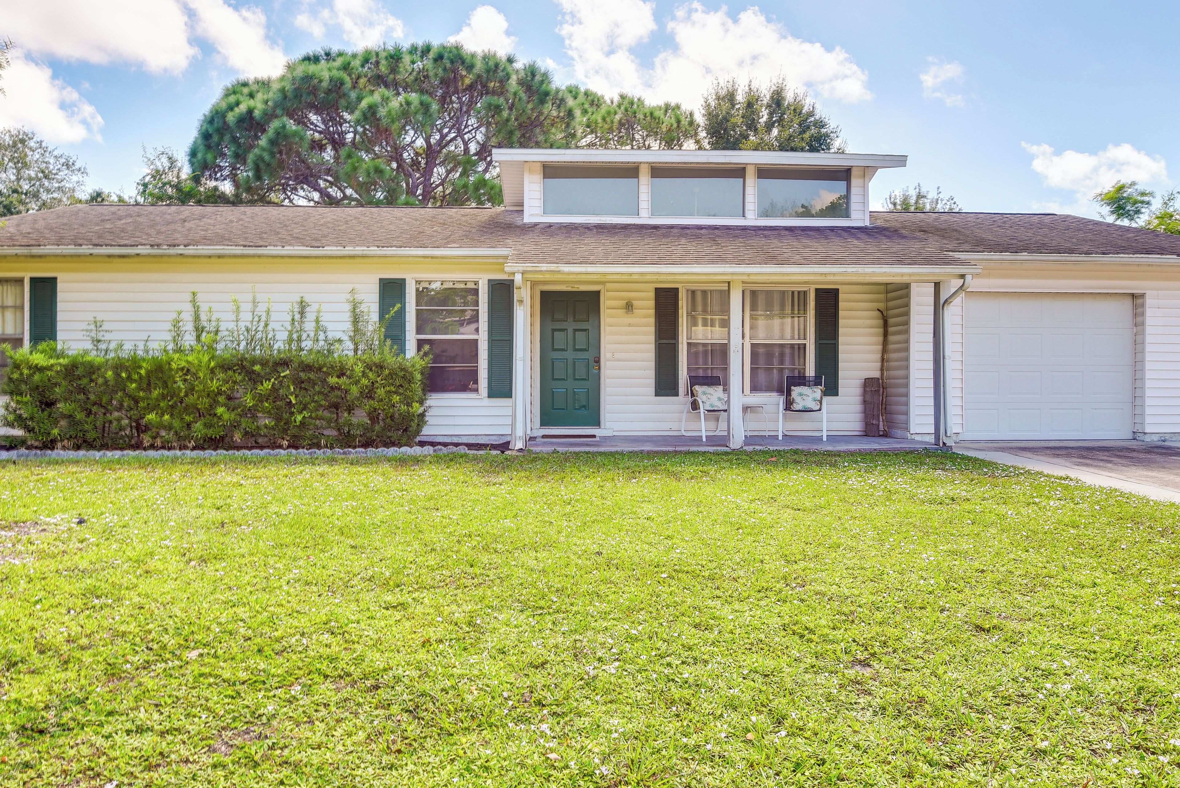 House (3 Bedrooms) | Front of property
