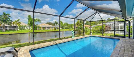 House (4 Bedrooms) | Front of property