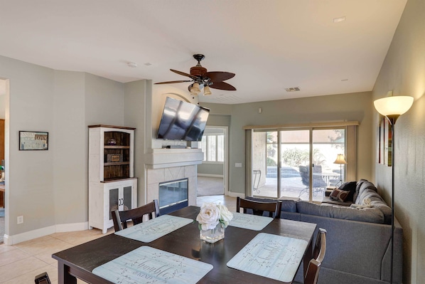 House (3 Bedrooms) | Interior