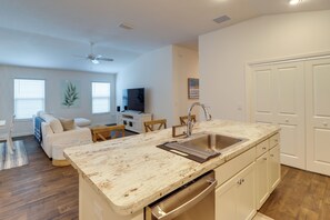 House (2 Bedrooms) | Interior - Golfer's Paradise: Pet-friendly Home in Wildwood (Wildwood)