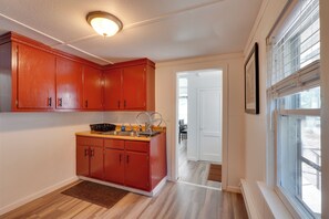 House (1 Bedroom) | Interior - Kingston Home < 2 Mi to Bluestone Wild Forest (Kingston)