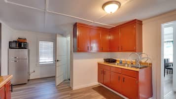 House (1 Bedroom) | Interior