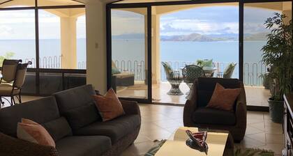 Breathtaking panoramic ocean view Penthouse Condo.