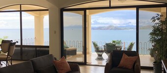 Breathtaking panoramic ocean view Penthouse Condo.