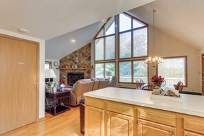 House (4 Bedrooms) | Interior - West Virginia Home w/ Deck on Golf Course (Hedgesville)