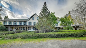 House (6 Bedrooms) | Interior