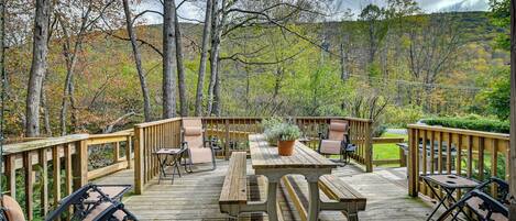 House (6 Bedrooms) | Interior