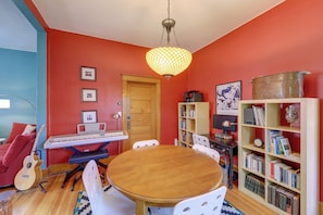 House (2 Bedrooms) | Interior - Home in Downtown Idaho Springs: 2022-01 (Idaho Springs)