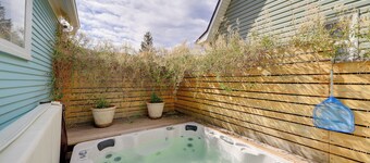 Home in Downtown Idaho Springs: 2022-01