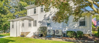 Lovely Westerley Home w/ Yard & Grill!