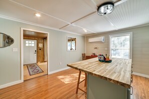 House (1 Bedroom) | Interior