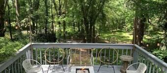 Modern Cottage on 2 Acres - 10 Mins to Cville