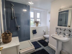 Shower - Kestrel Cottage (Keswick)