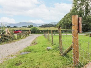 Property grounds - Kestrel Cottage (Keswick)