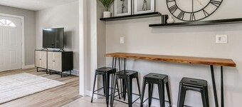 Elegant 4BR Split Foyer - Luxe Living