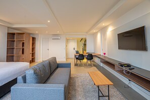 Standard Studio | Laptop workspace, free WiFi - 360 Suítes Rio Flamengo (Rio de Janeiro)