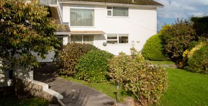 Exterior - Brynawelon - Wonderful Sea and Harbour Views (Saundersfoot)