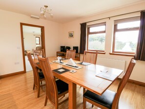 Dining - Cairnhapple House (Stranraer)