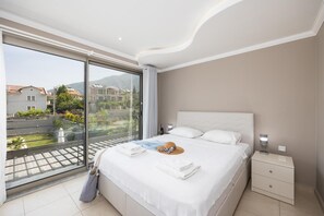 4 Schlafzimmer, Bügeleisen/Bügelbrett, WLAN, Bettwäsche