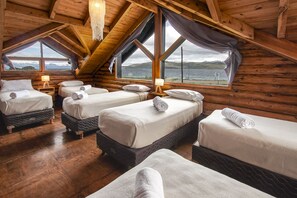 Ropa de cama de alta calidad, cubrecamas y colchones con pillow-top