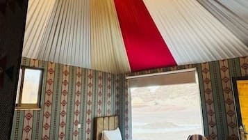 Tienda de campaña panorámica | Ropa de cama de alta calidad, edredón y camas con pillow-top