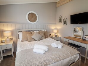 3 bedrooms, individually decorated, individually furnished, free WiFi - 1 Delamere Point (Northwich)