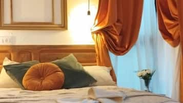 Design Quadruple Room, 1 Double Bed with Sofa bed | Down comforters, individually decorated, individually furnished, desk