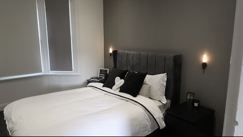 Stunning and luxury ground floor apartment 