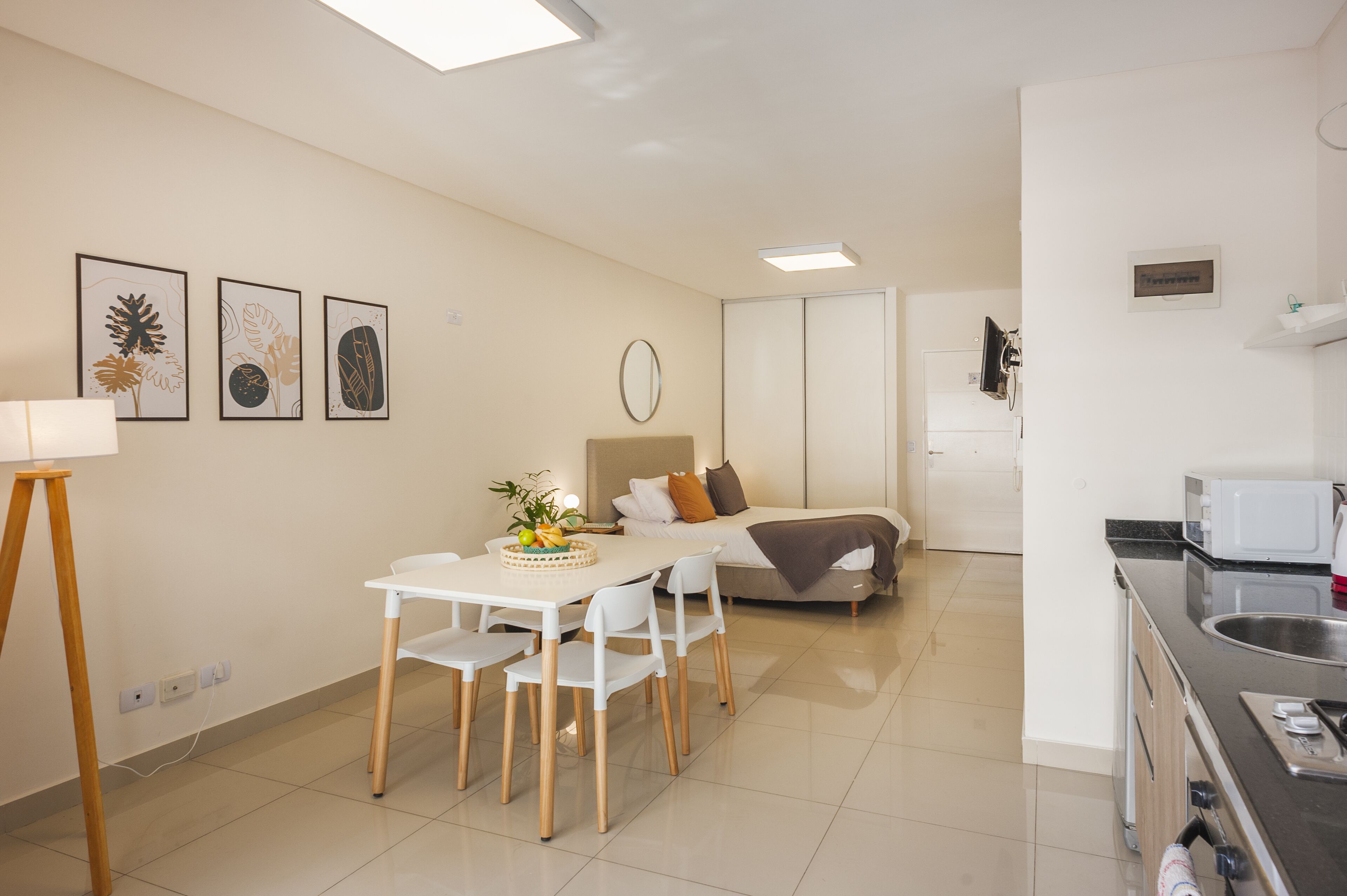 Standard Studio | Living area | 32-inch flat-screen TV with digital channels, TV