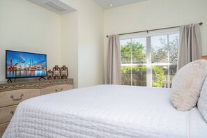 3 habitaciones, tabla de planchar con plancha, cuna de viaje y wifi 