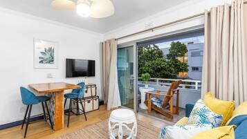 Apartment (0 Bedroom) | Interior