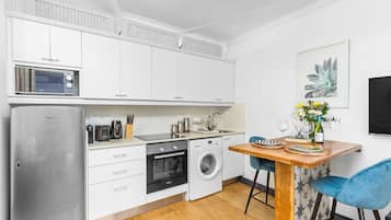 Apartment (0 Bedroom) | Interior