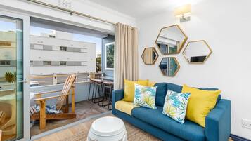 Apartment (0 Bedroom) | Interior