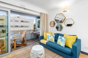 Apartment (0 Bedroom) | Interior - Clifton Studio 104 (Cape Town)