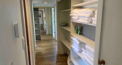 Emerald Lake House- Boat Parking with a View of the Vermillion Cliffs