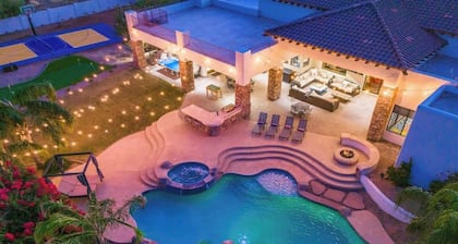 Dream Stay | Golf | Spa | Waterslide | Pickleball
