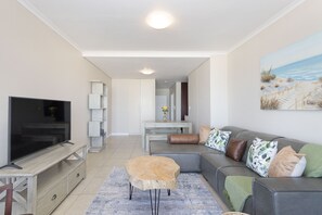 Apartment (2 Bedrooms) | Interior - Portico 405 (Cape Town)